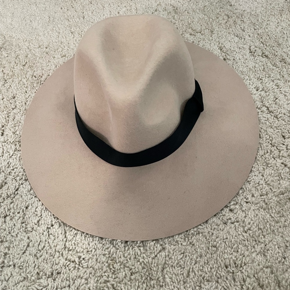 Mu Du London felt hat, Never worn
